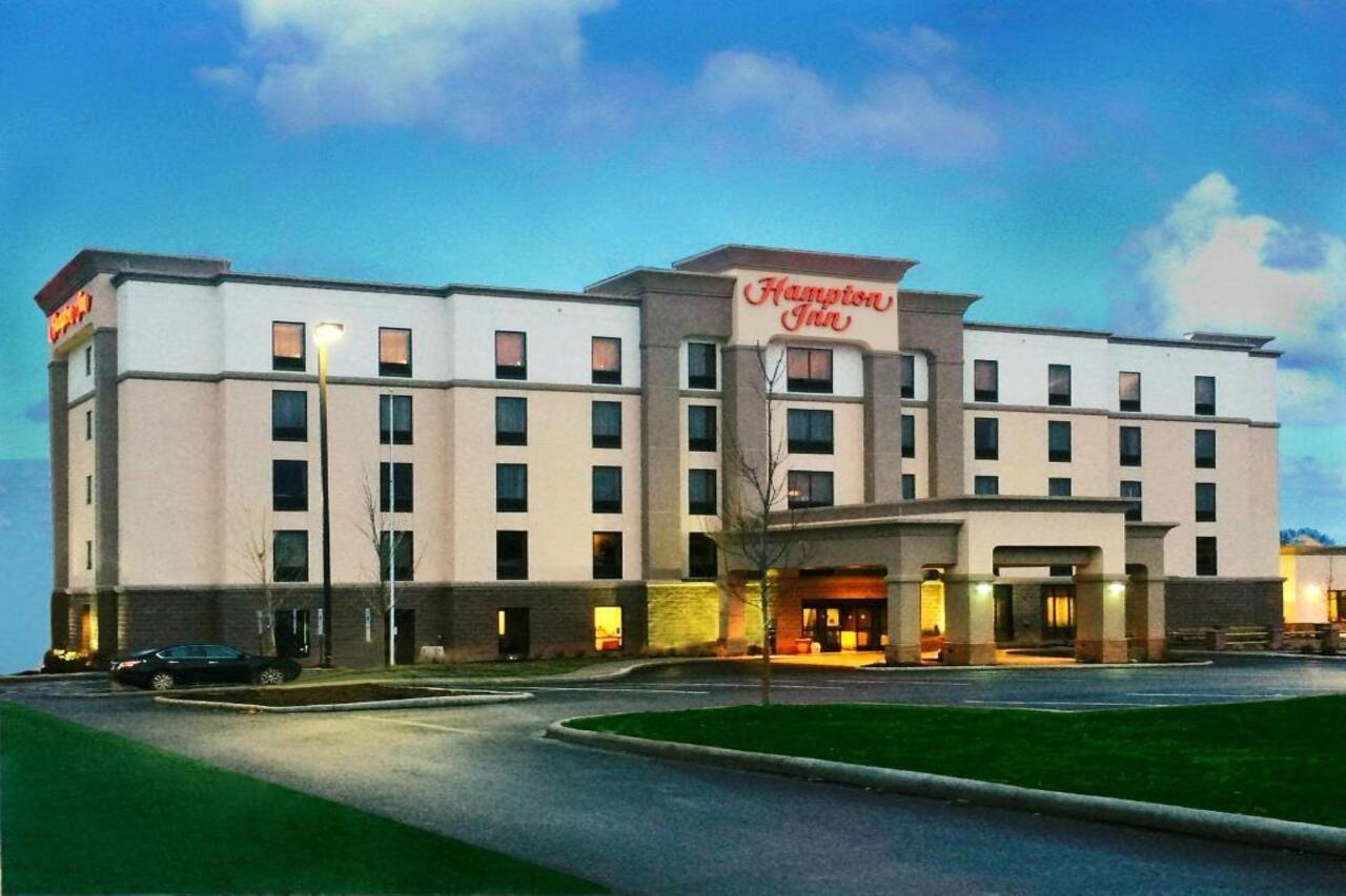 Hampton Inn Батлер Экстерьер фото